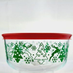 Pyrex 4 Cup storage Dish Christmas Reindeer